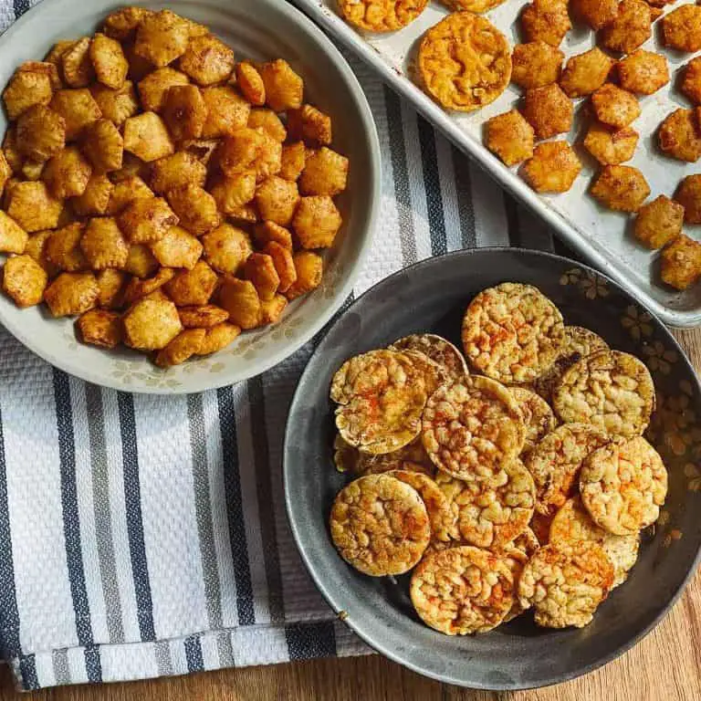 Fiery Sriracha and Honey Crackers