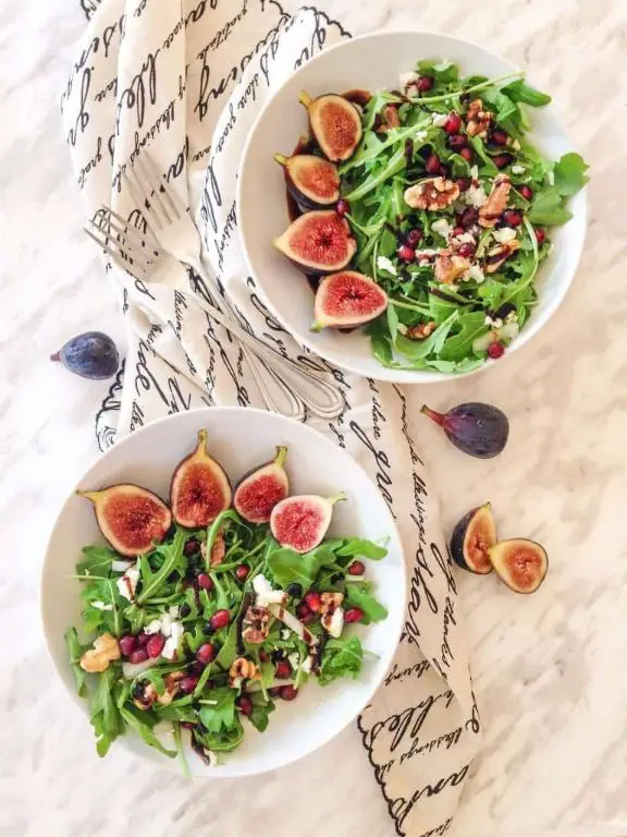 Fig Arugula Salad with Balsamic Reduction
