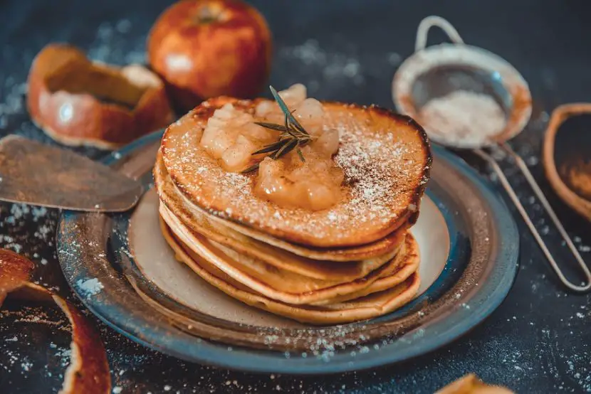 Flaxseed and Apple Cinnamon Pancakes