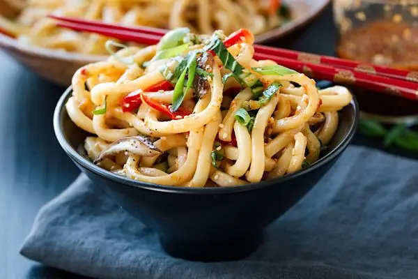 Garlic Ginger Udon Noodle Salad