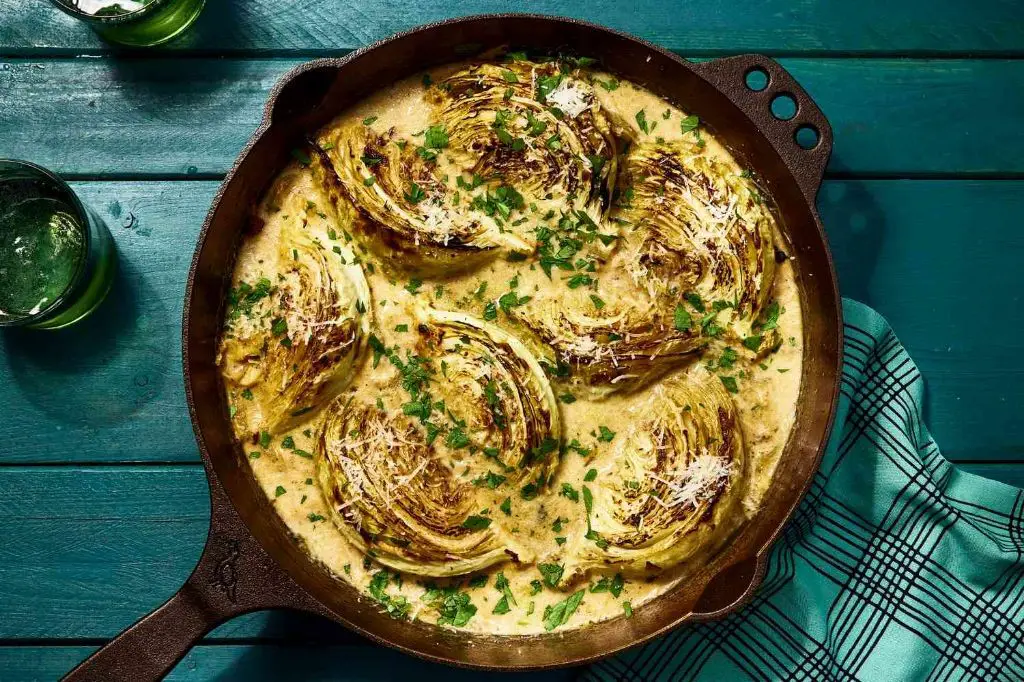 Garlic Parmesan Creamed Cabbage