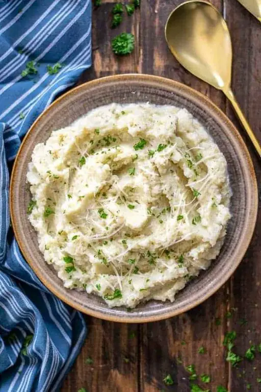 Garlic Parmesan Mashed Cauliflower