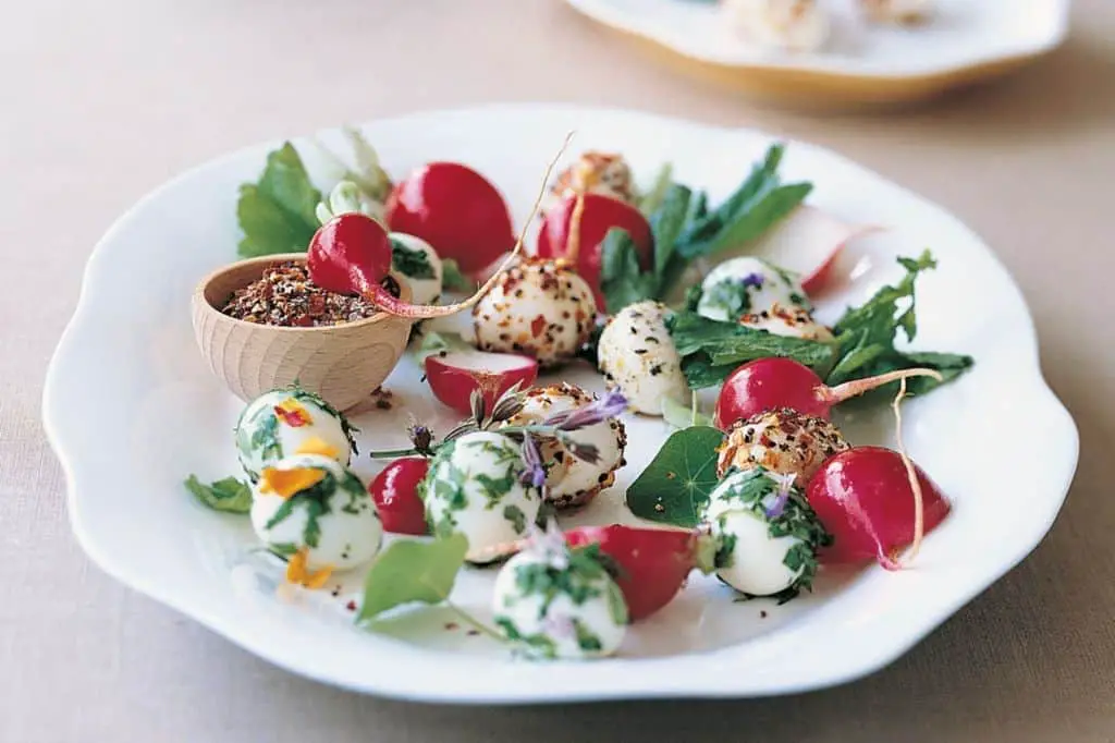 Garlic and Herb Pickle Quail Eggs