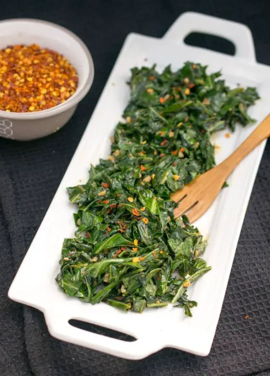 Garlic and Olive Oil Sautéed Collard Greens