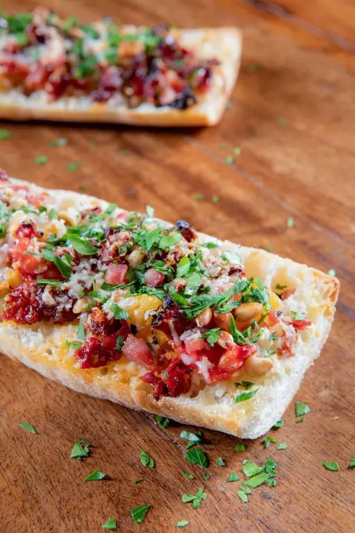 Garlic and Sun-Dried Tomato Bread