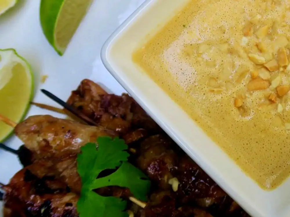 Garlicky Peanut Sauce for Grilled Chicken