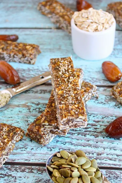 Ginger Snap Granola Bars with Honey