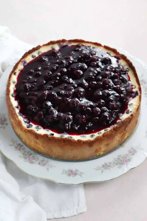 Gluten-Free Blueberry Cheesecake with Almond Flour