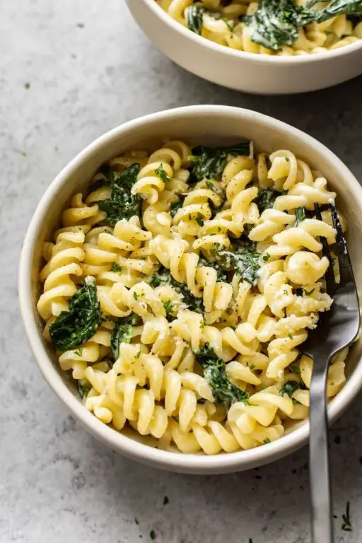 Goat Cheese and Spinach Cheesy Pasta