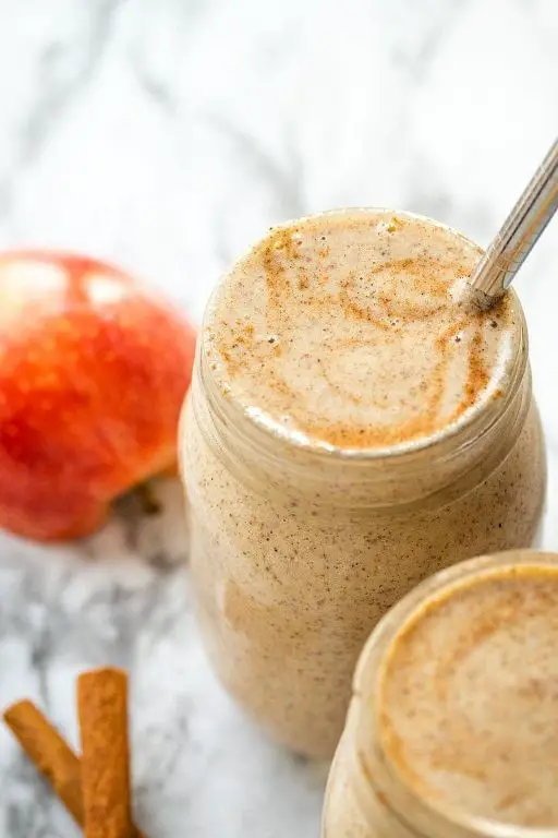 Golden Delicious Apple and Cinnamon Smoothie