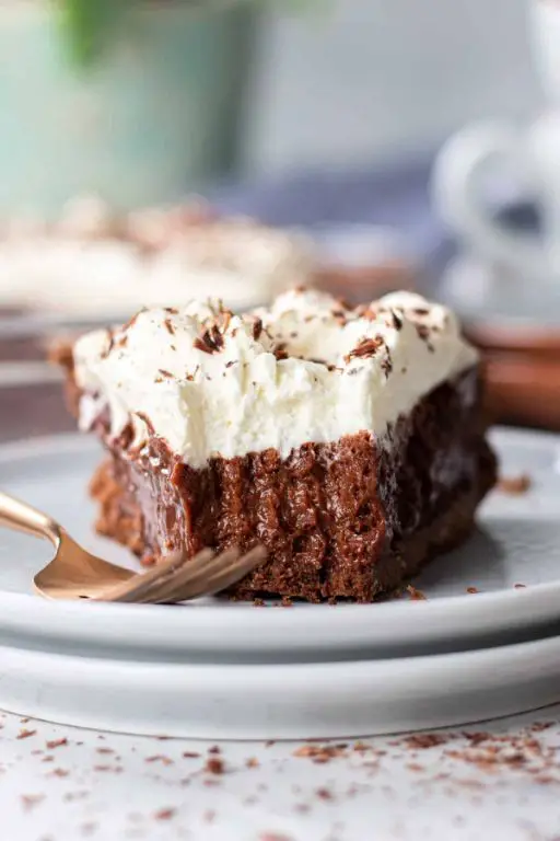 Graham Cracker Chocolate Mousse Pie