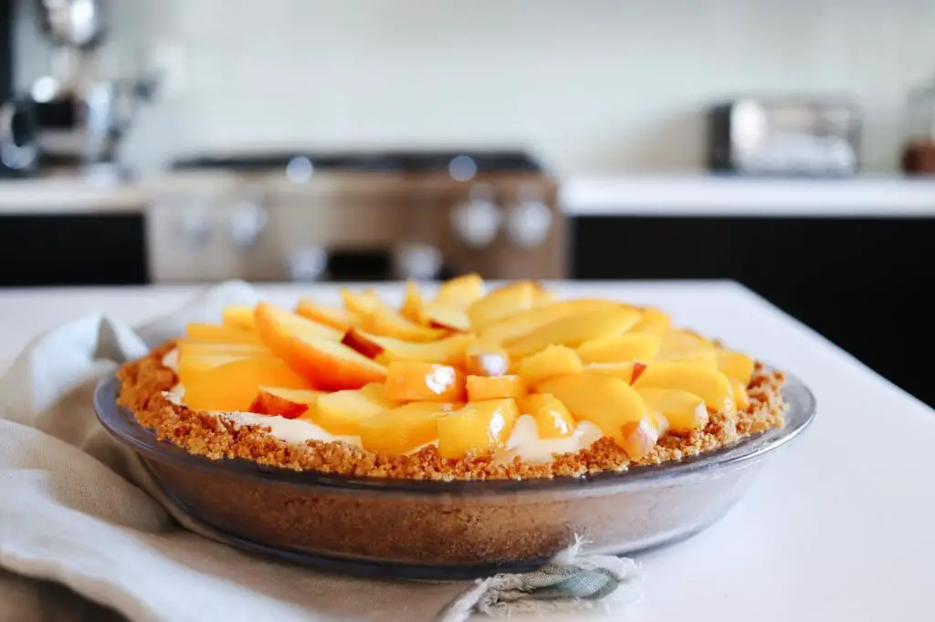 Graham Cracker Peach Pie