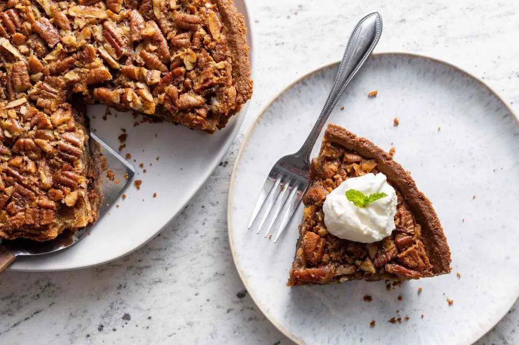 Graham Cracker Pecan Pie