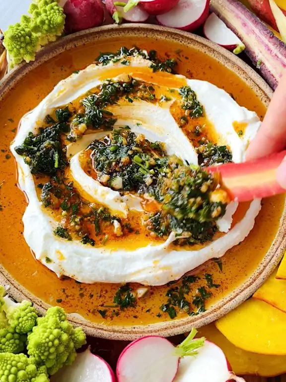 Greek Yogurt Garlic Herb Spread