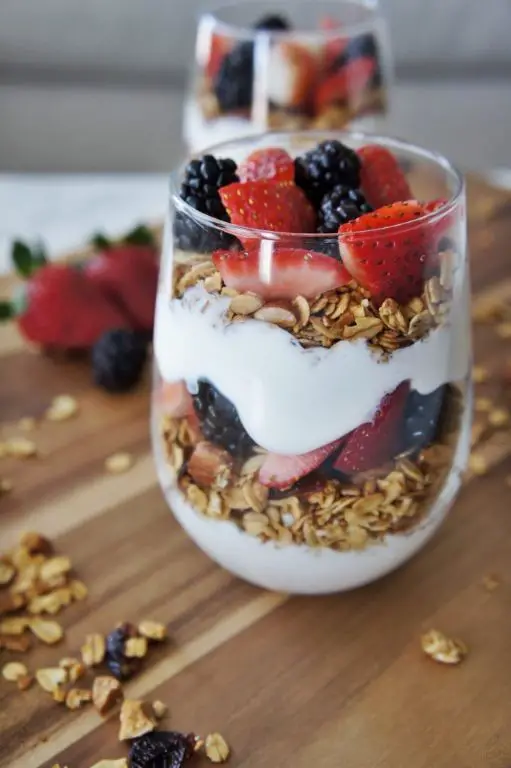 Greek Yogurt and Berry Parfait