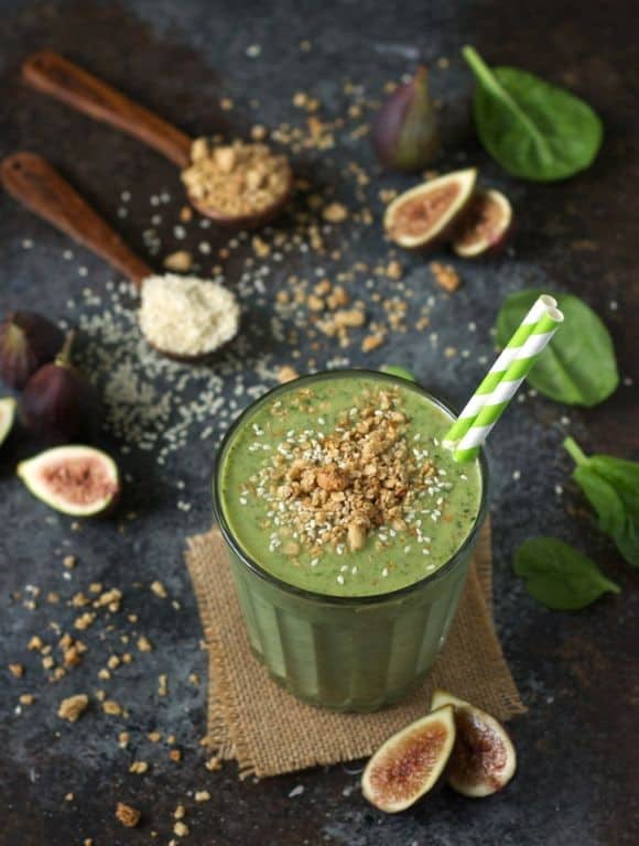 Green Fig Smoothie with Spinach and Almond Milk