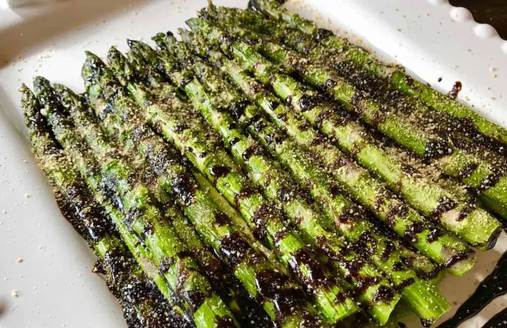 Grilled Asparagus with Balsamic Drizzle