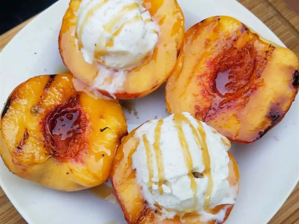 Grilled Peach and Honey Ice Cream