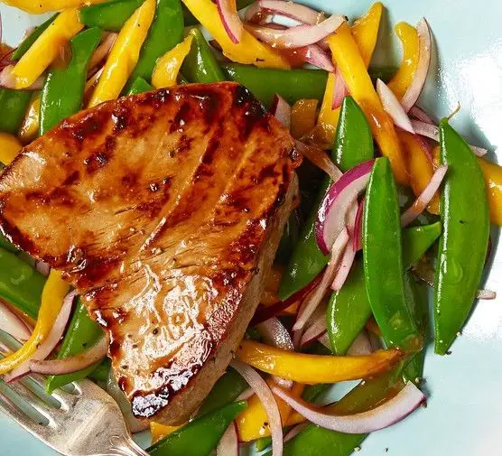 Grilled Tuna Steak with Tamarind Glaze
