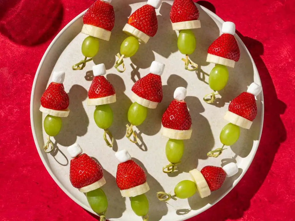 Grinch Fruit Skewers with Marshmallows