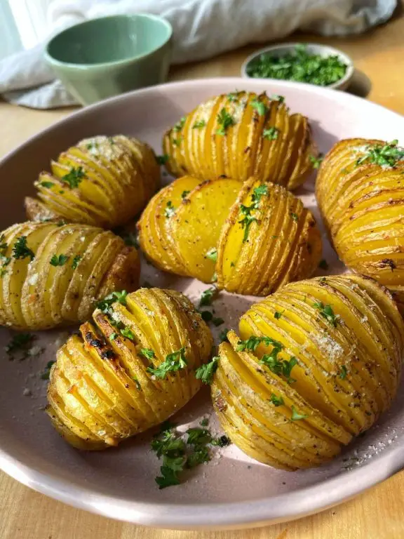 Hasselback Grilled Potatoes with Garlic Butter