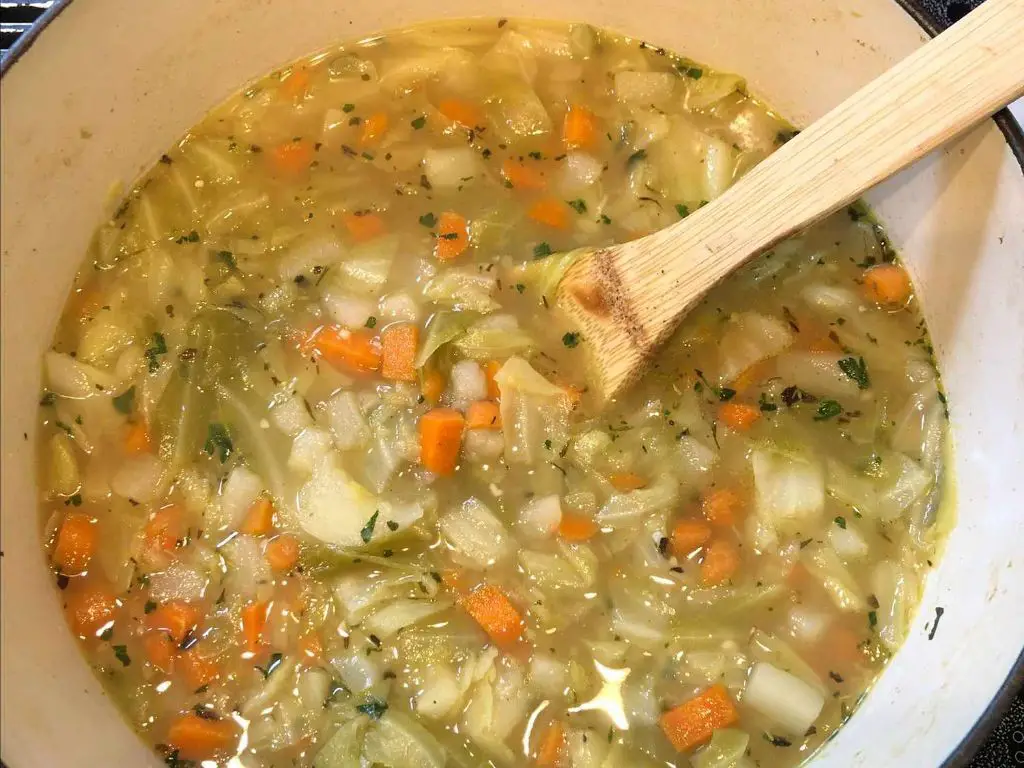 Healthy Cabbage and Carrot Soup