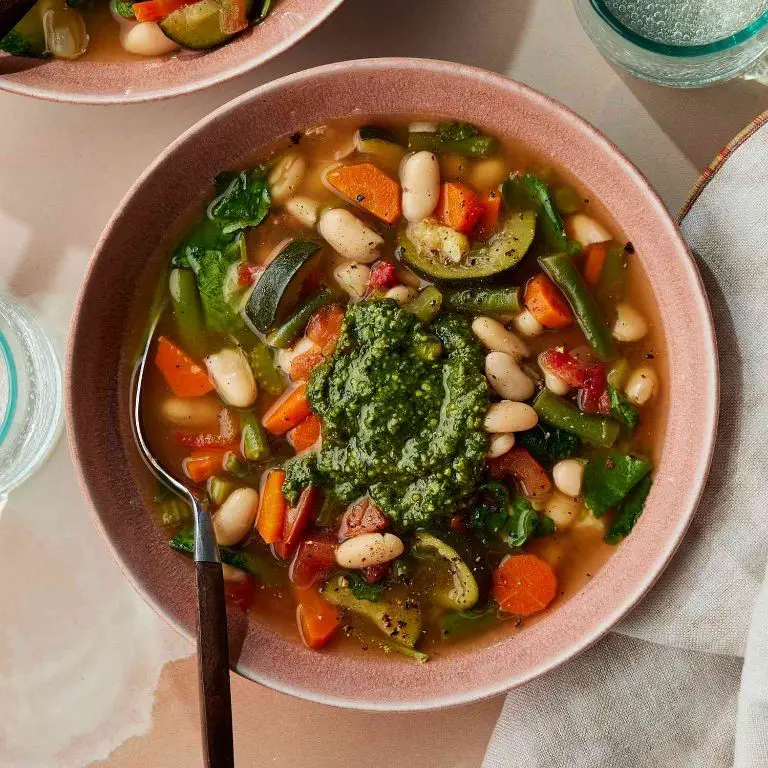 Healthy Crockpot Veggie Soup
