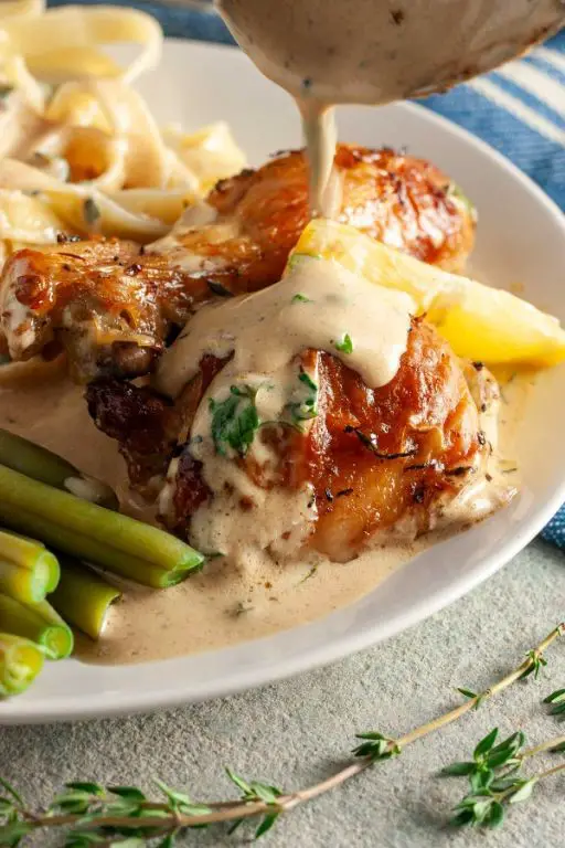 Healthy Greek Yogurt Chicken Gravy