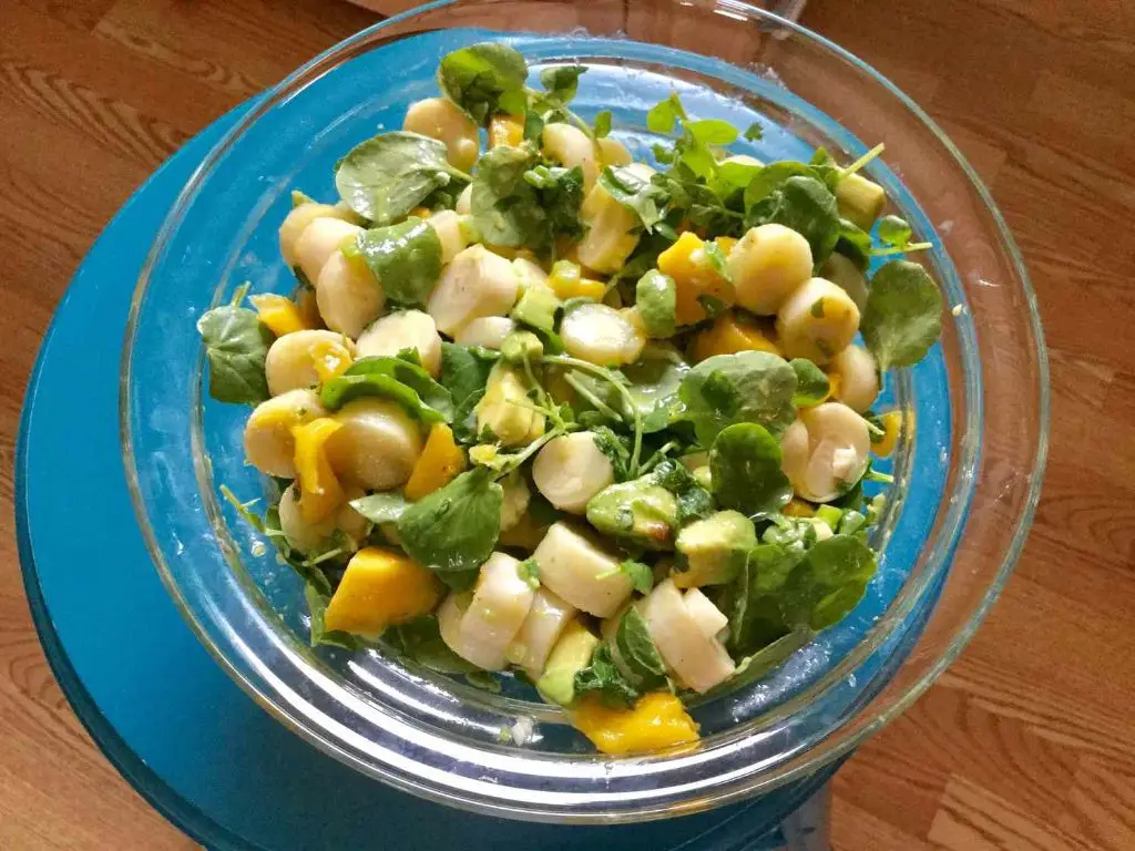 Hearts of Palm and Mango Salsa