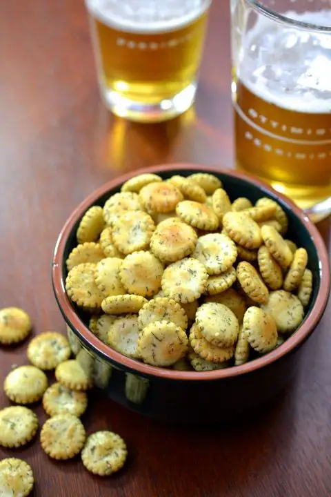 Herb and Garlic Oyster Crackers