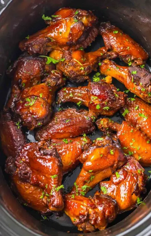 Herb-Infused Crockpot Chicken Wings