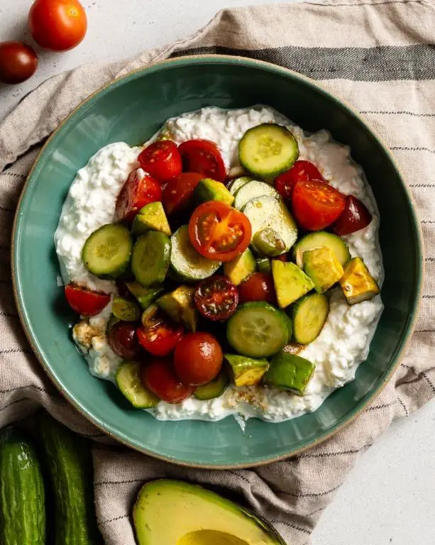 Herbed Cottage Cheese and Cucumber Salad