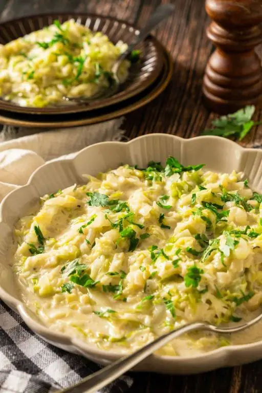 Herbed Creamed Cabbage with Thyme