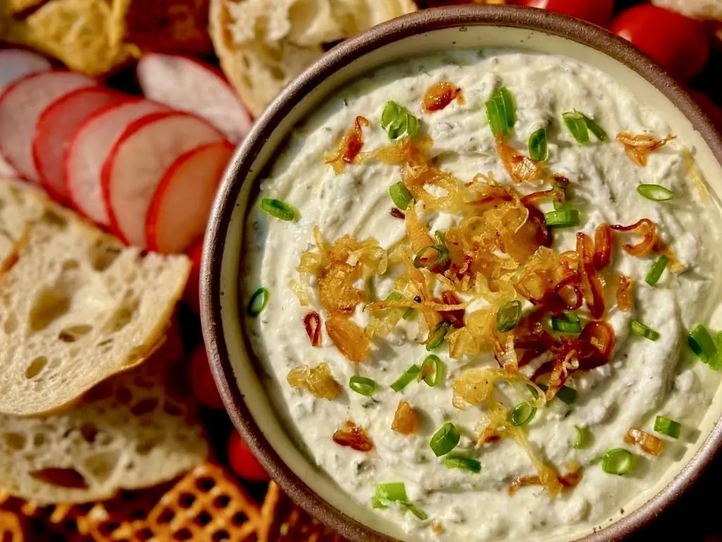 Herbed Greek Yogurt Onion Dip