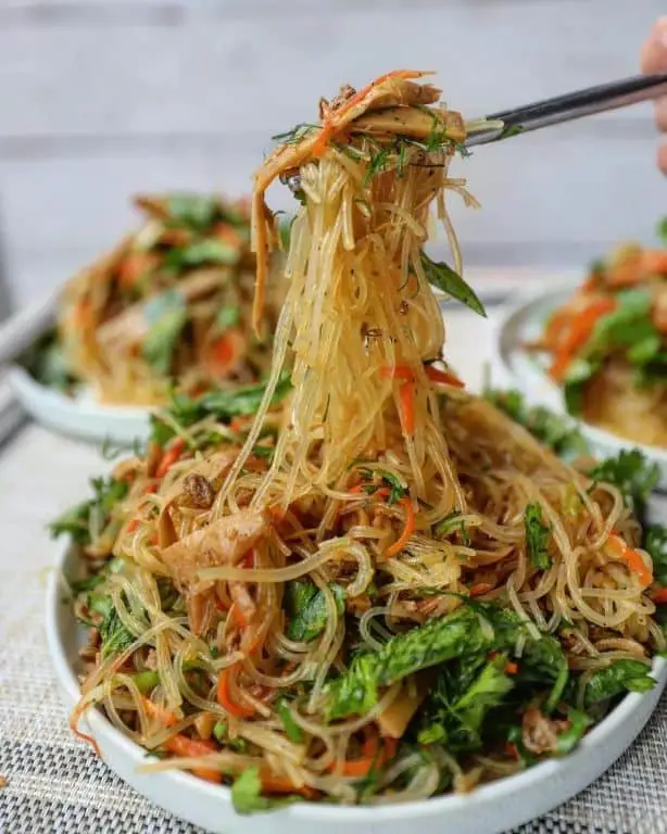 Hmong Stir-fried Glass Noodles