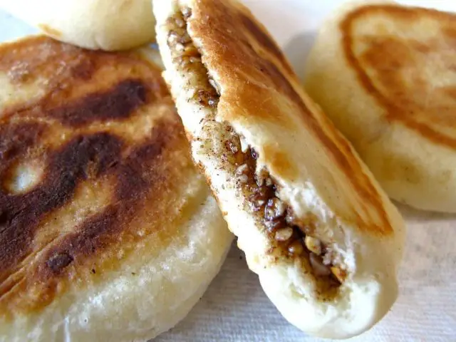 Hoddeok (Cinnamon Sugar Pancakes)