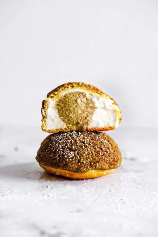 Hojicha Roasted Tea Cream Puffs