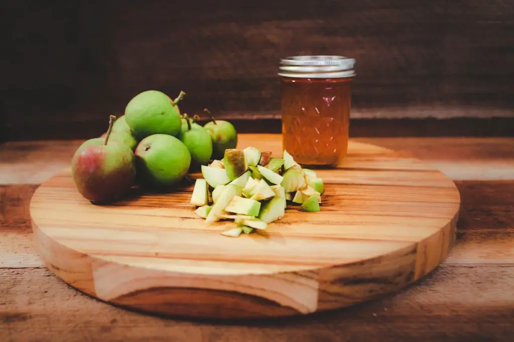 Homemade Apple Pectin Jelly