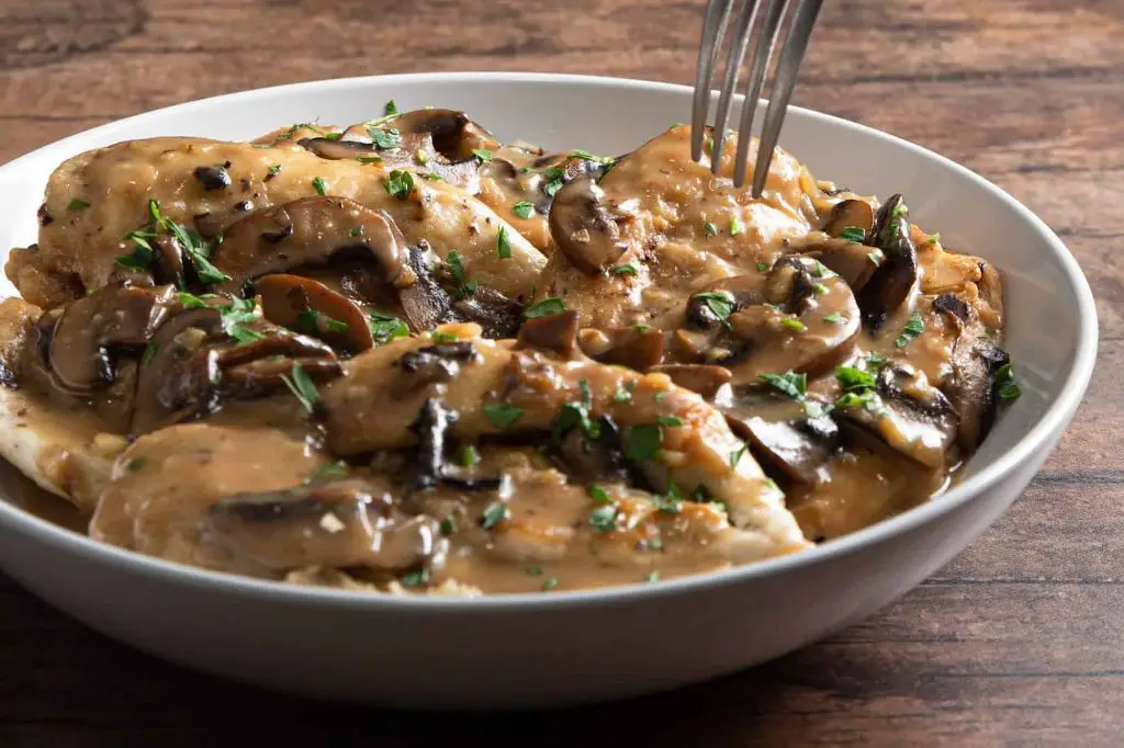 Instant Pot Chicken Marsala