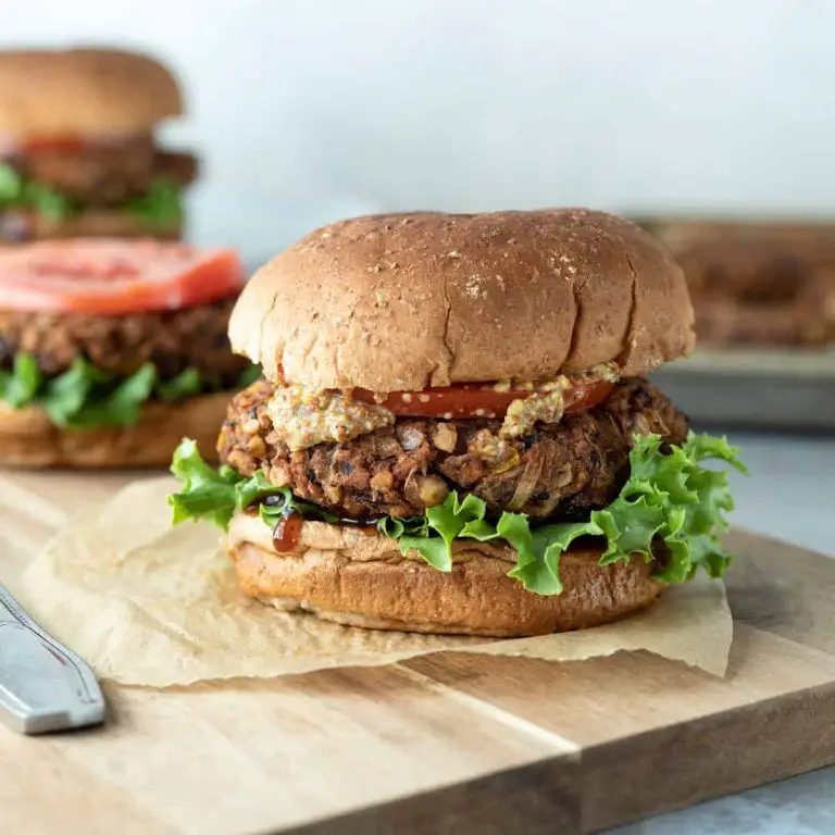 Jackfruit and Black Bean Burgers