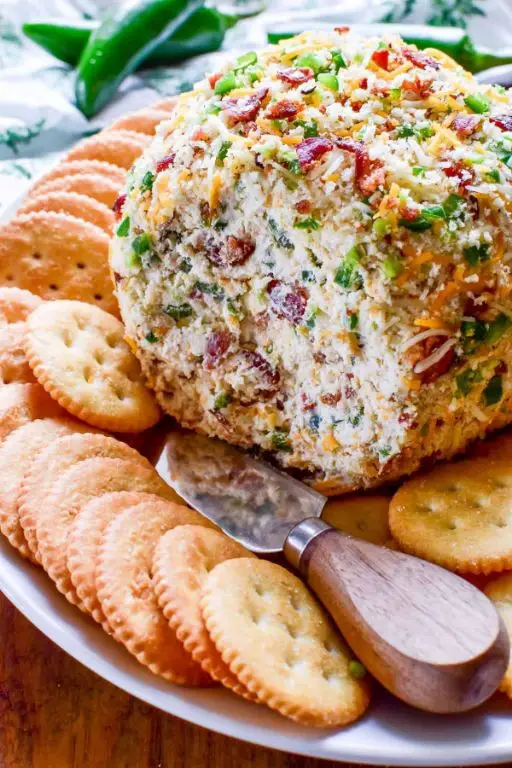 Jalapeño Popper Cheese Ball with Cream Cheese