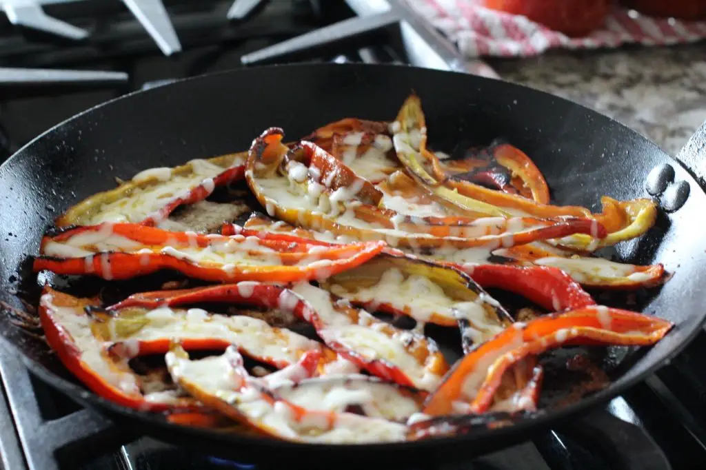 Jimmy Nardello Pepper and Chicken Stir-Fry