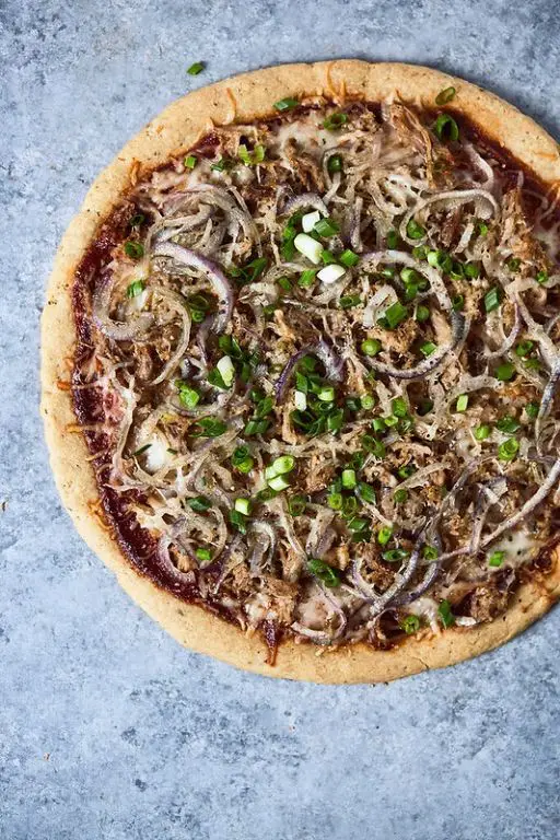 Kalua Pork Pizza with BBQ Sauce