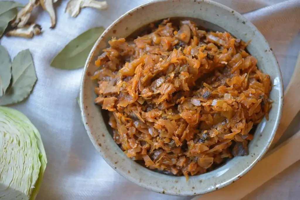 Kapusta z Grzybami (Cabbage with Mushrooms)