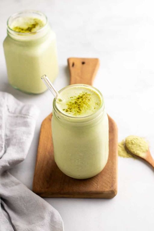 Keto Coconut Matcha Smoothie