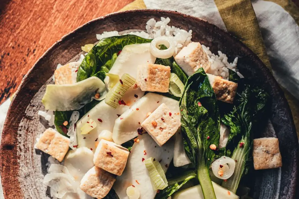 Kohlrabi and Carrot Stir-Fry with Ginger