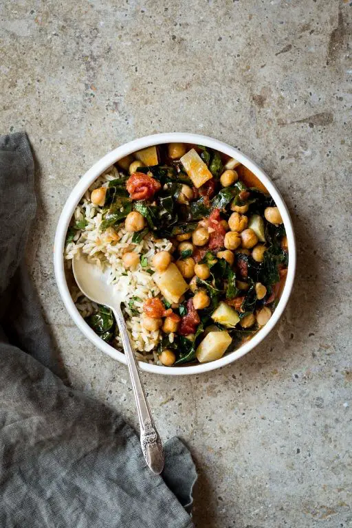 Kohlrabi and Chickpea Curry