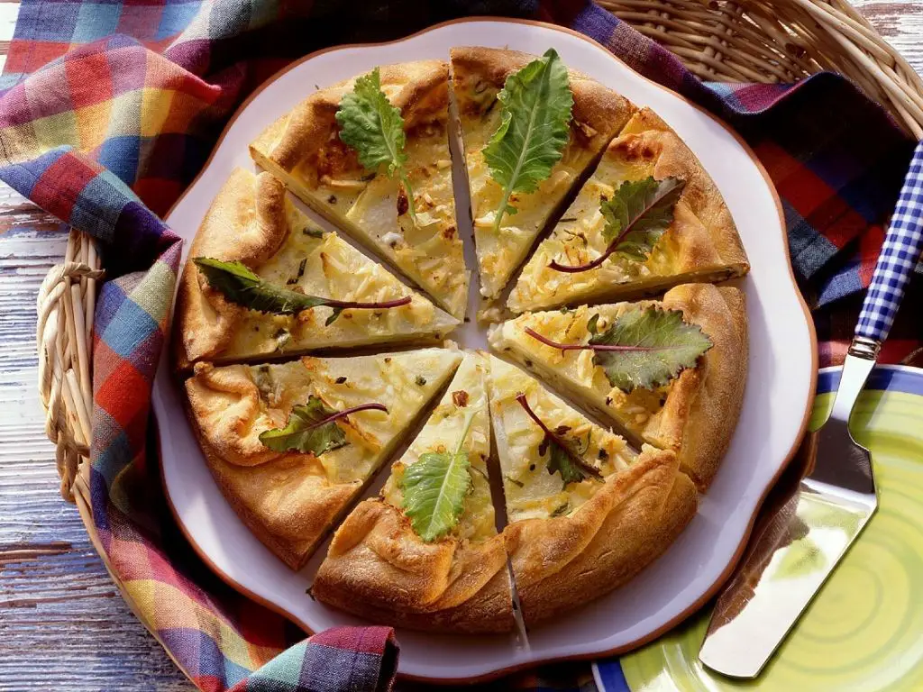 Kohlrabi and Leek Tart