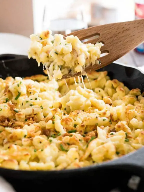 Käsespätzle (Cheese Spätzle)