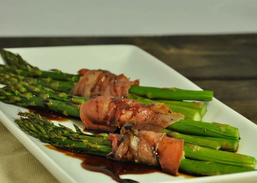 Laughing Cow Cheese and Bacon Wrapped Asparagus